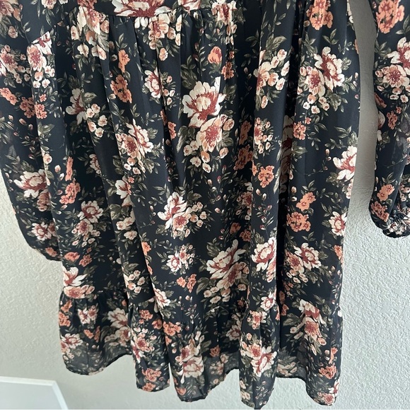 Abercrombie and Fitch long sleeve floral sweetheart Mini dress - Picture 3 of 6